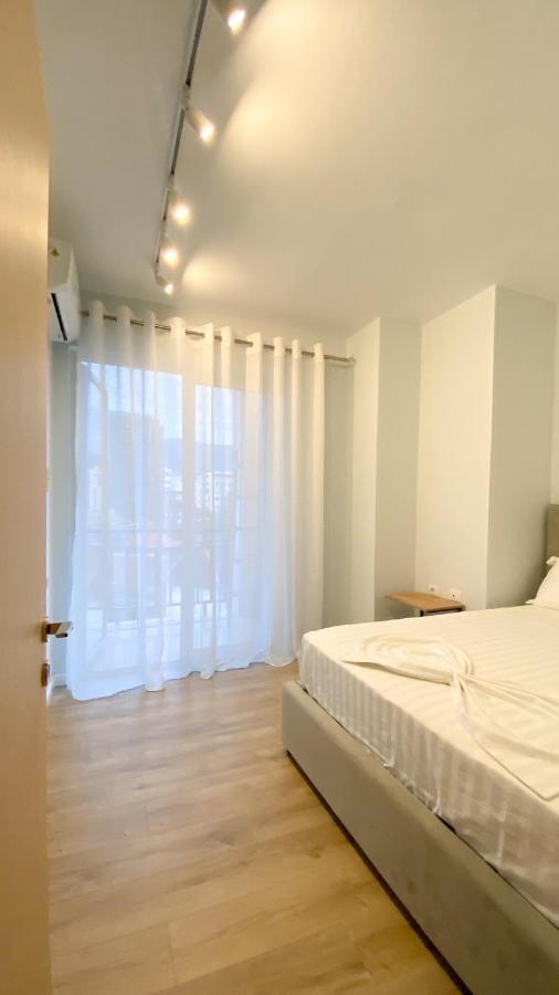 Centrally Located Glamorous Bright Apt Near Bazaar تيرانا المظهر الخارجي الصورة